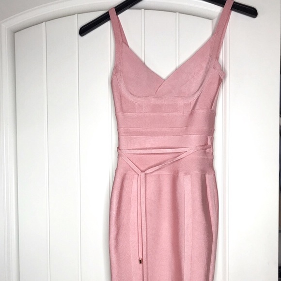 Pink bandage dress - Picture 4 of 5
